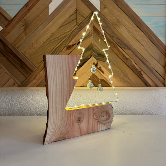 Weihnachtsbaum mit LED-Mini-Leuchten, Massivholz Douglasie, Höhe ca 35cm